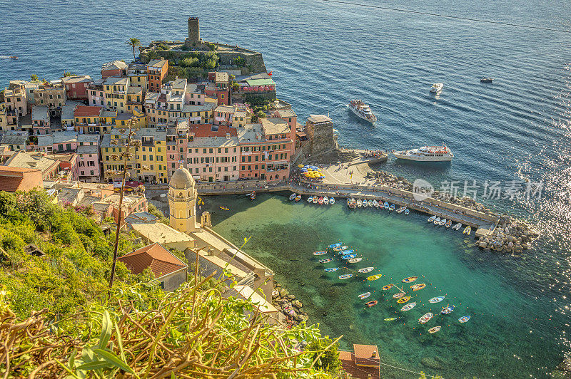 Vernazza aerial view，五个地球，意大利